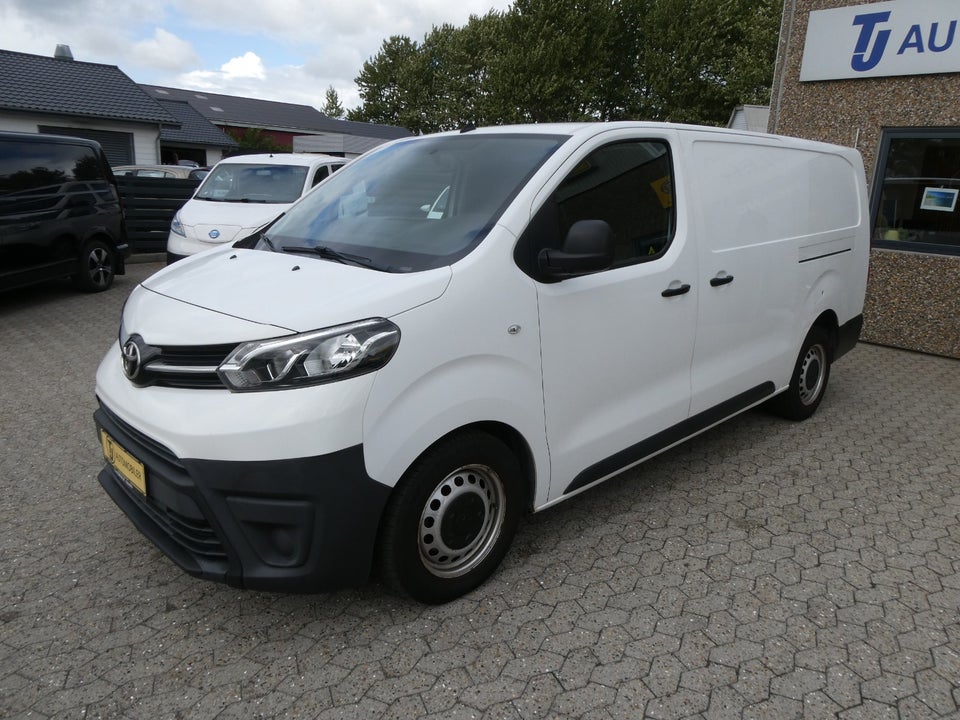 Toyota ProAce 2,0 D 120 Long Comfort 5d