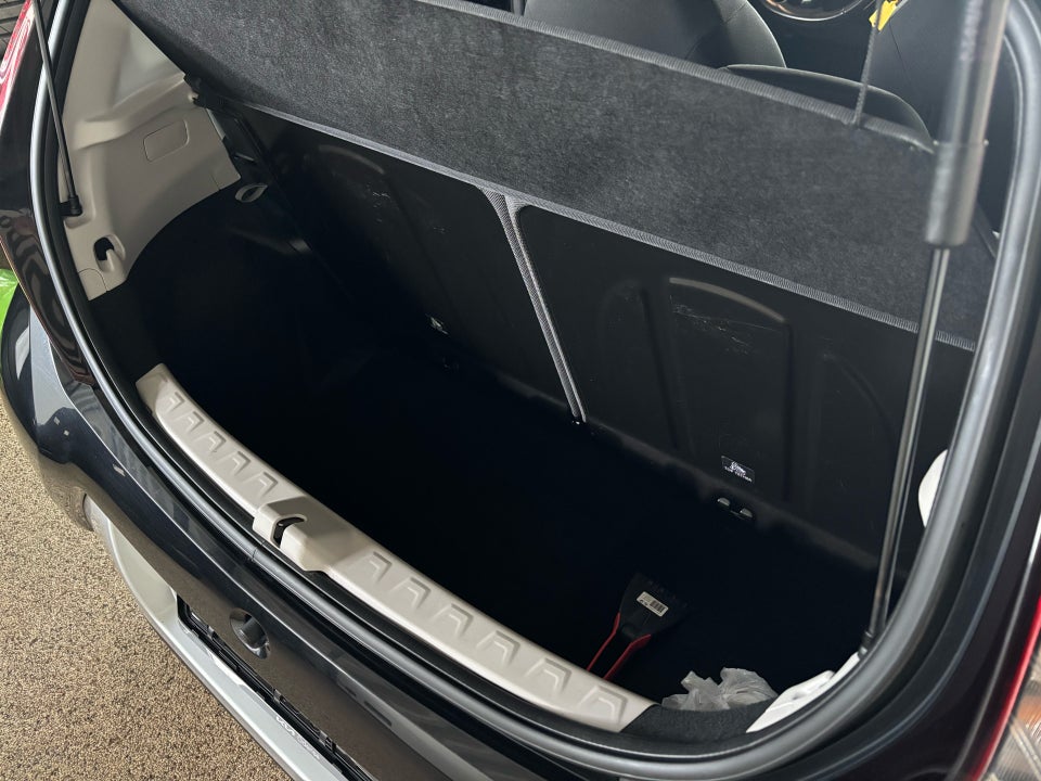 Toyota Aygo 1,0 VVT-i x-press 5d