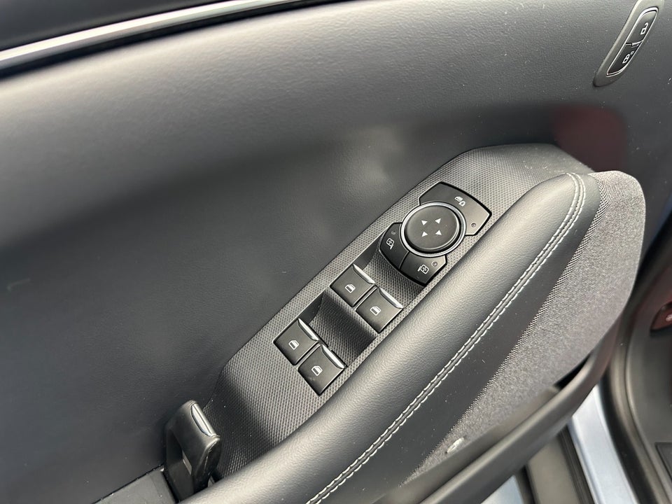 Ford Mustang Mach-E 75 Standard Range 5d