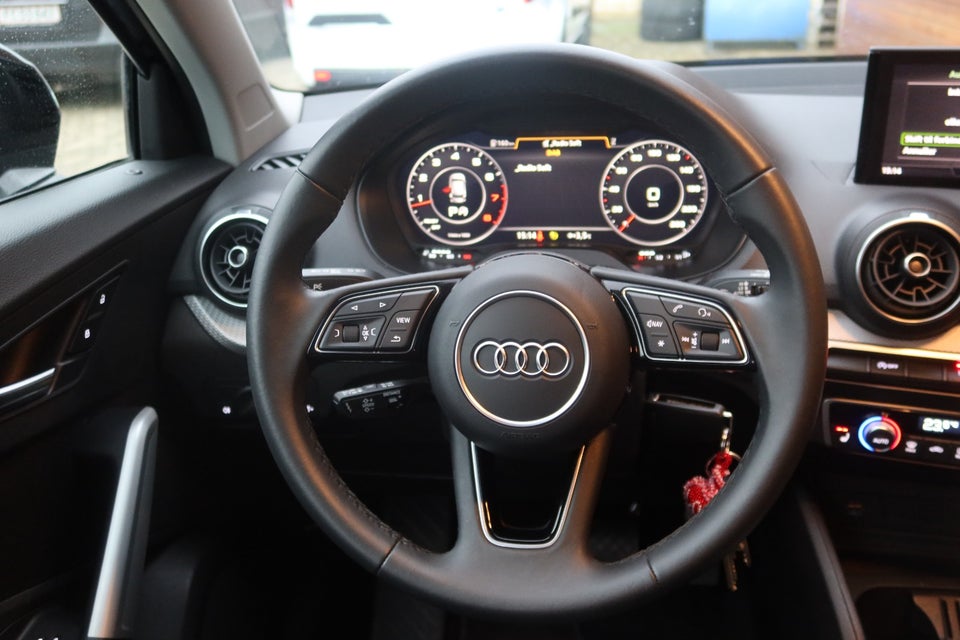 Audi Q2 35 TFSi Prestige S-tr. 5d