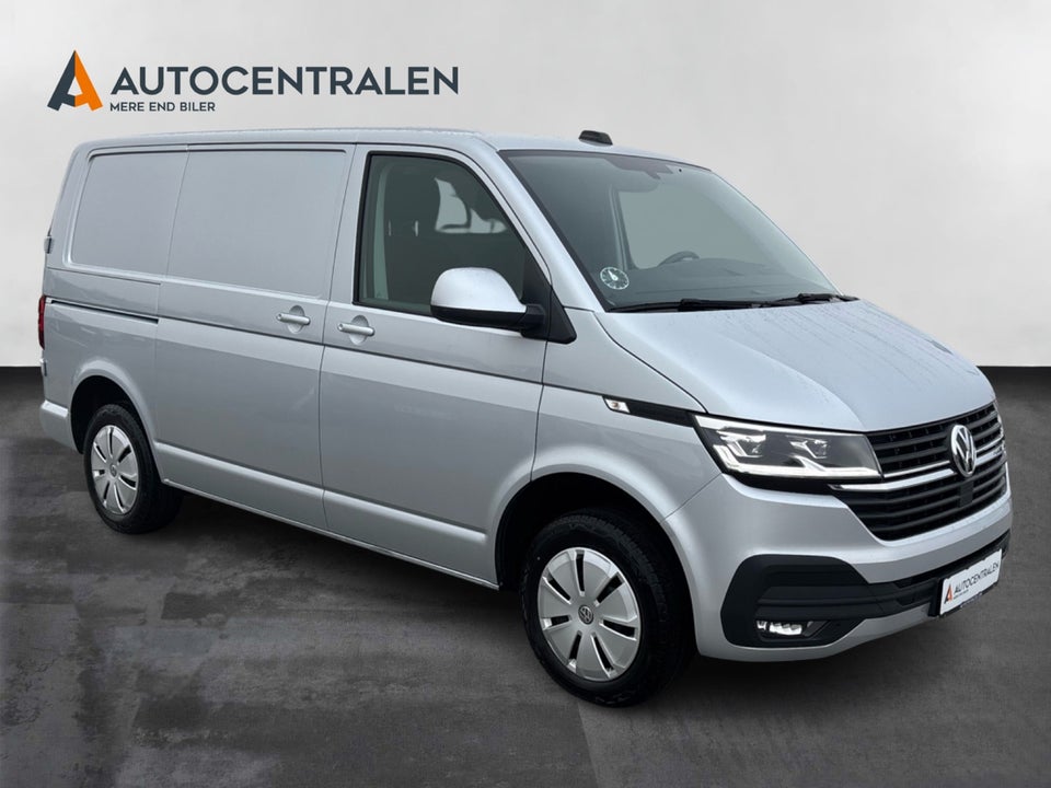 VW Transporter 2,0 TDi 150 Kassevogn DSG kort