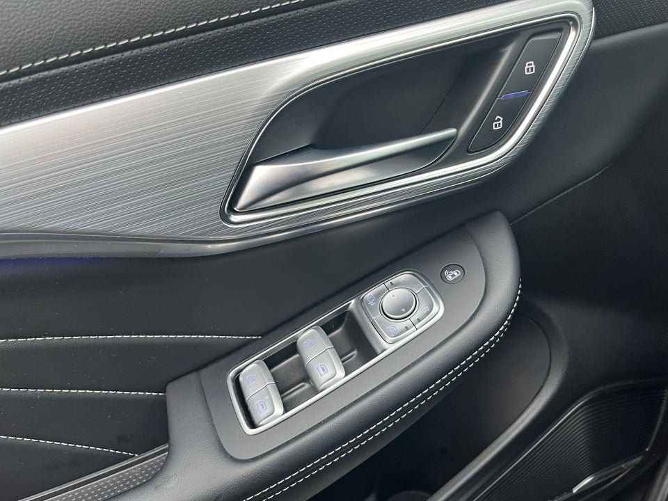 MG Marvel R Performance 5d