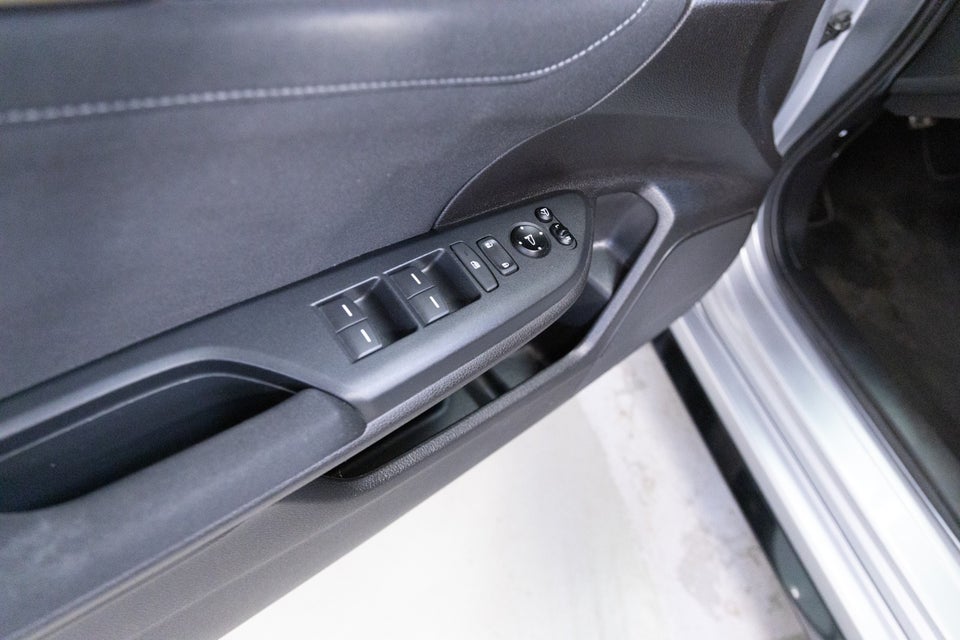 Honda Civic 1,5 VTEC Turbo Elegance 5d