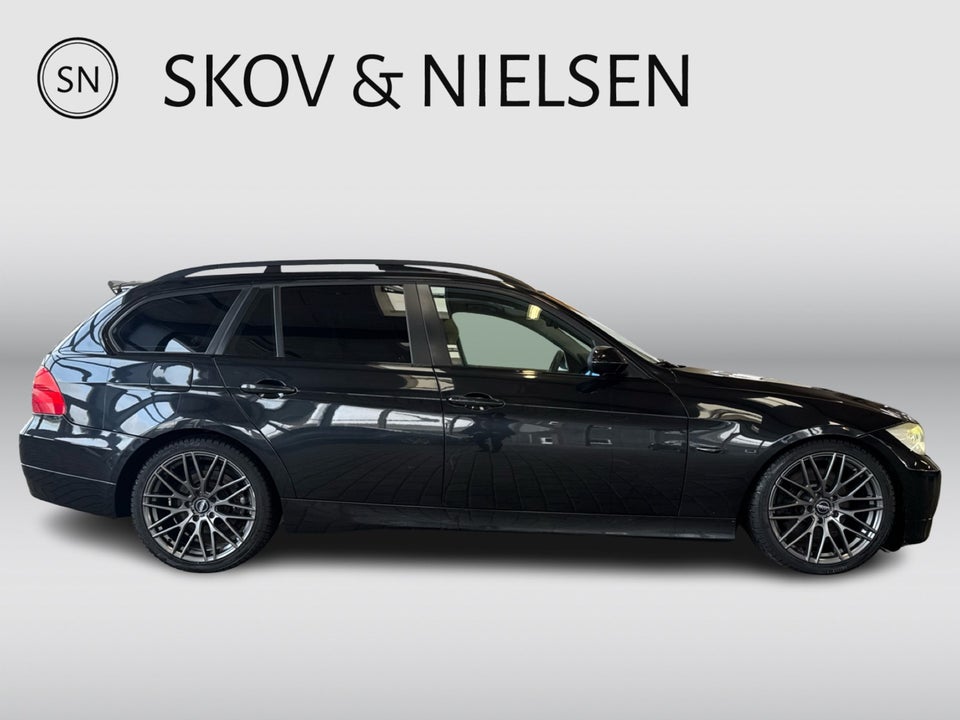 BMW 325i 2,5 Touring 5d