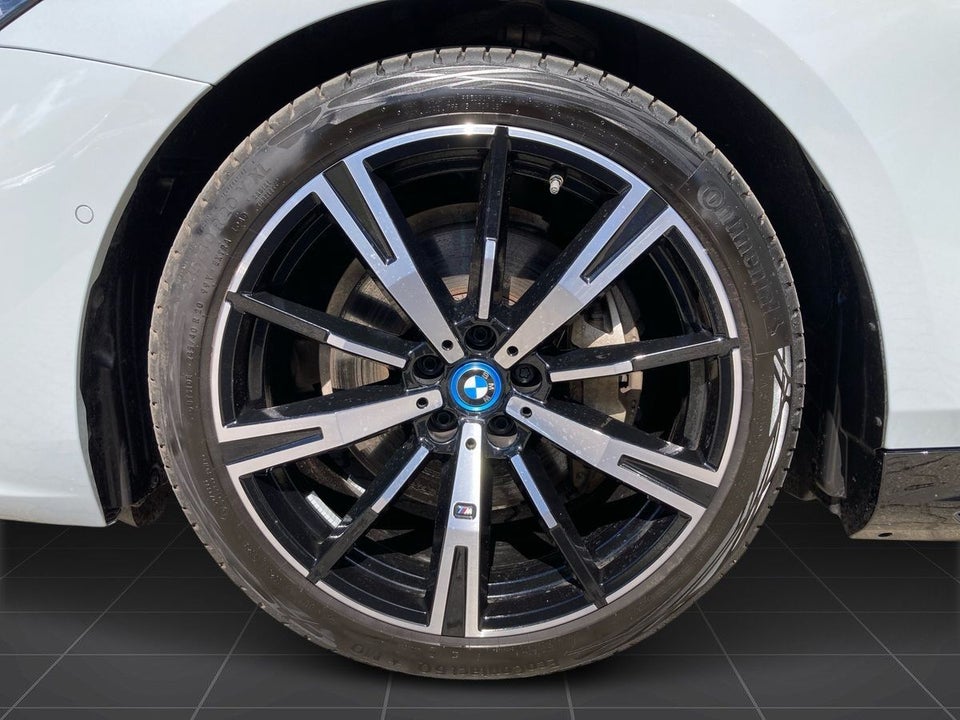 BMW i5 eDrive40 M-Sport 4d