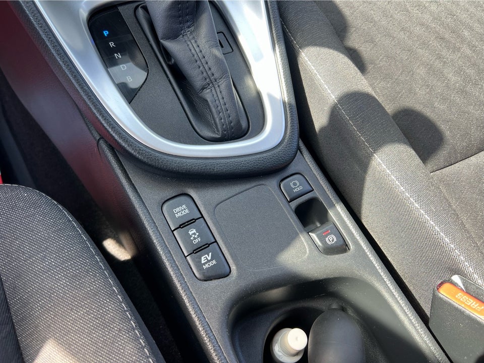 Toyota Yaris 1,5 Hybrid H1 e-CVT 5d
