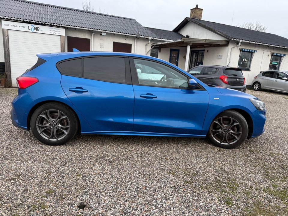 Ford Focus 1,0 EcoBoost ST-Line 5d