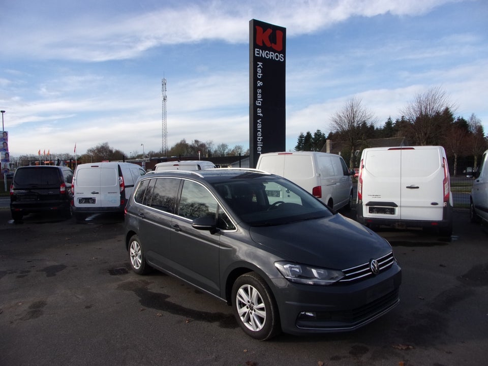 VW Touran 2,0 TDi 150 Highline DSG Van 5d