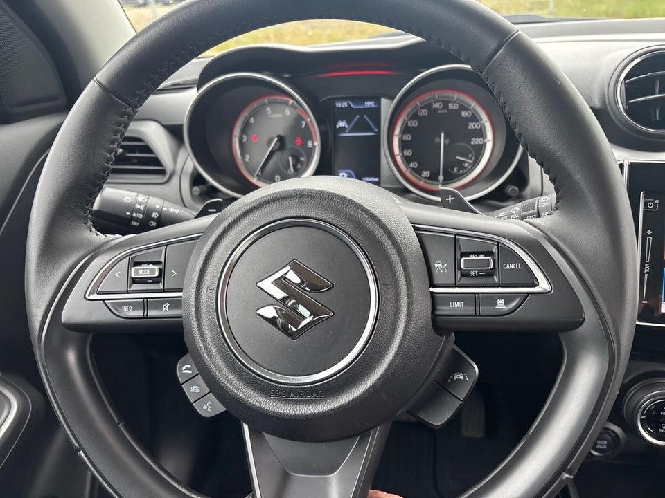 Suzuki Swift 1,2 mHybrid Exclusive CVT 5d