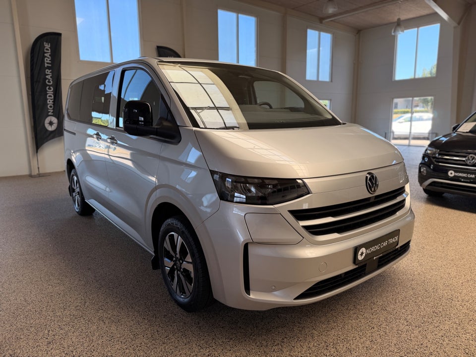 VW e-Caravelle 64 Life SWB