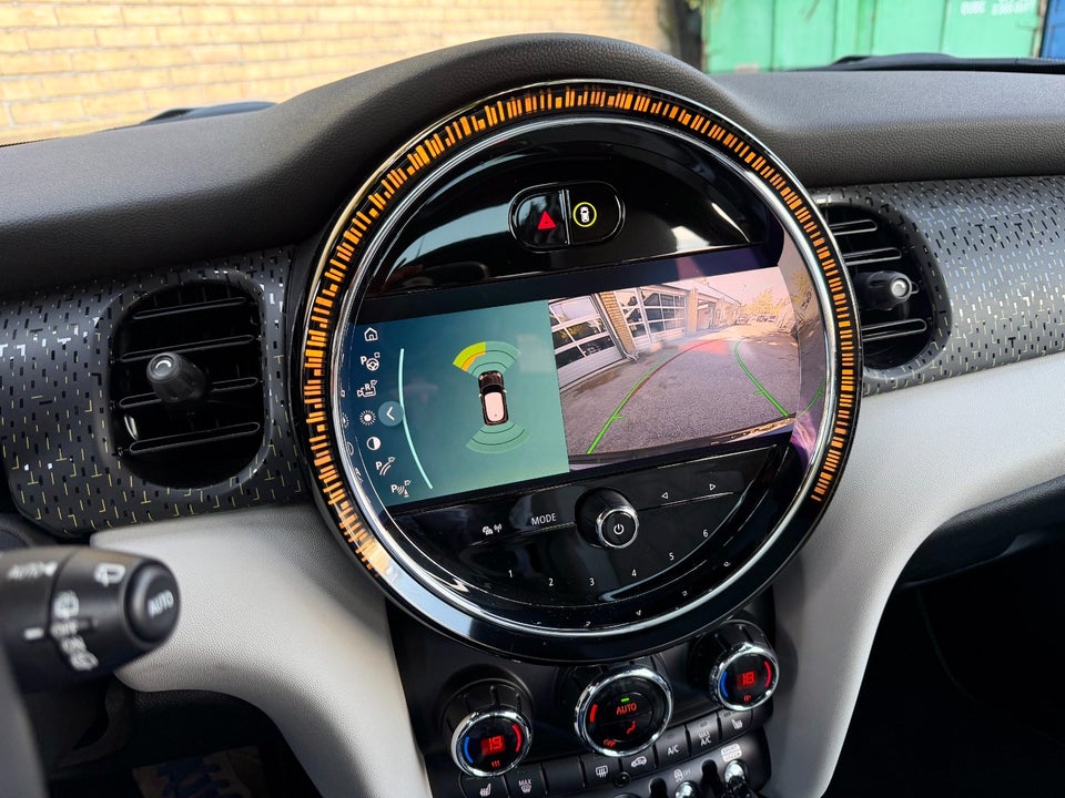 MINI Cooper SE Resolute Edition 3d
