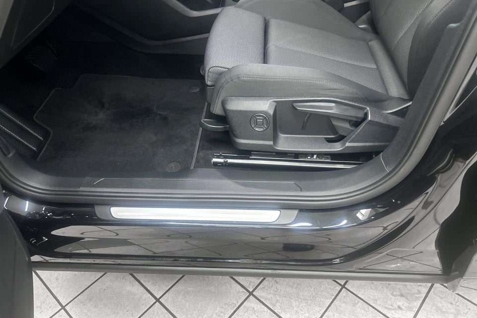 Audi Q4 e-tron 45 Progress 5d