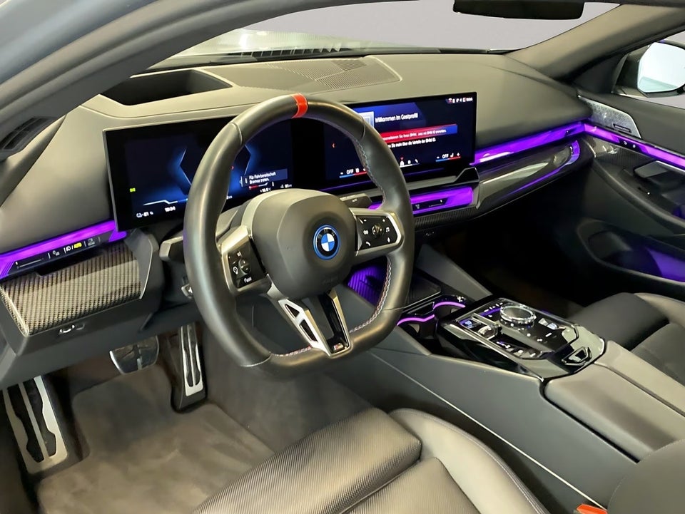 BMW i5 M60 M-Sport xDrive 4d