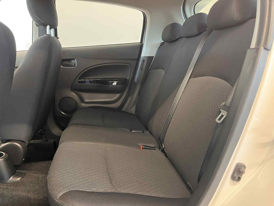 Mitsubishi Space Star 1,2 Anniversary Edition CVT 5d