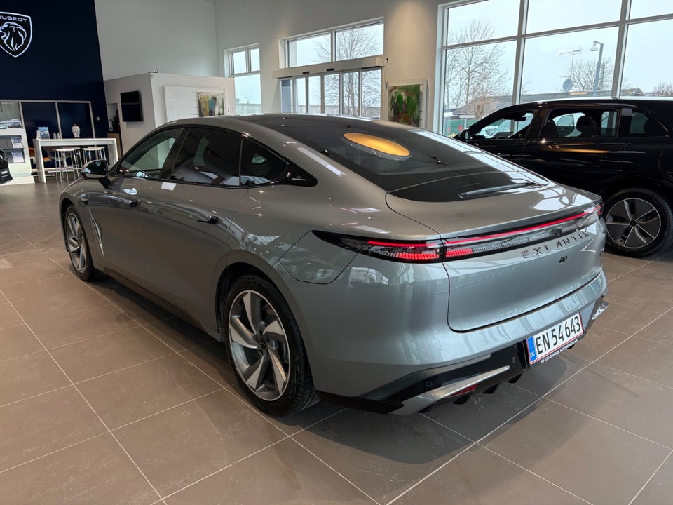 Exlantix ES 77 Ultimate AWD 5d