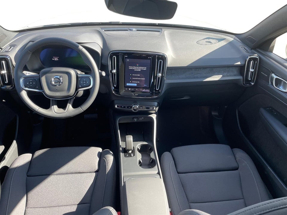 Volvo EX40 Extended Range Black Edition 5d