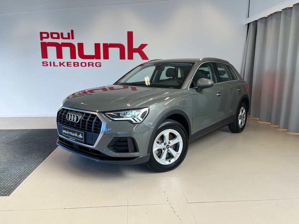 Audi Q3 45 TFSi e Attitude plus S-tr. 5d