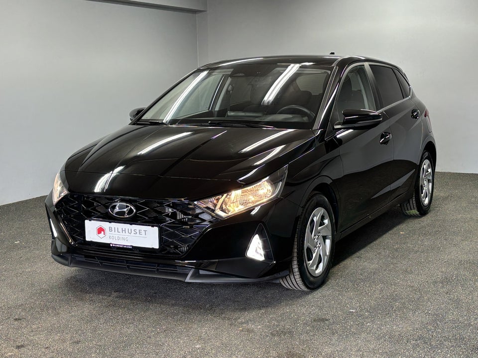 Hyundai i20 1,0 T-GDi Essential DCT 5d