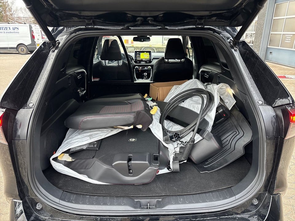 Toyota RAV4 2,5 Plug-in Hybrid H3 Premium AWD-i Van 5d