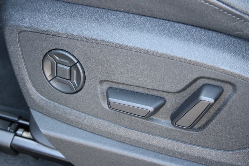 Audi Q8 e-tron 55 S-line Sportback quattro 5d