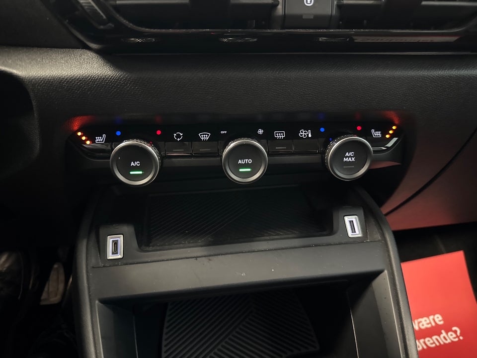 Citroën C4 1,2 PureTech 130 Iconic Comfort EAT8 5d