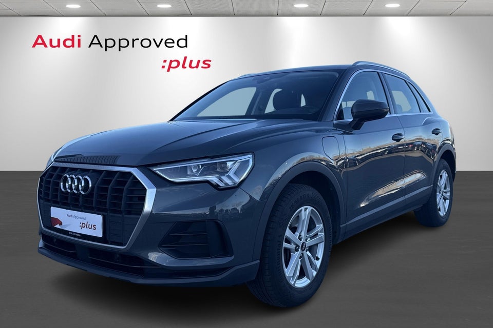 Audi Q3 45 TFSi e Attitude plus S-tr. 5d