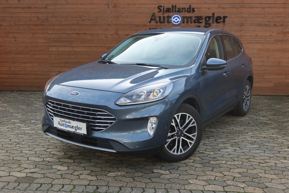 Ford Kuga 2,5 PHEV Titanium CVT 5d