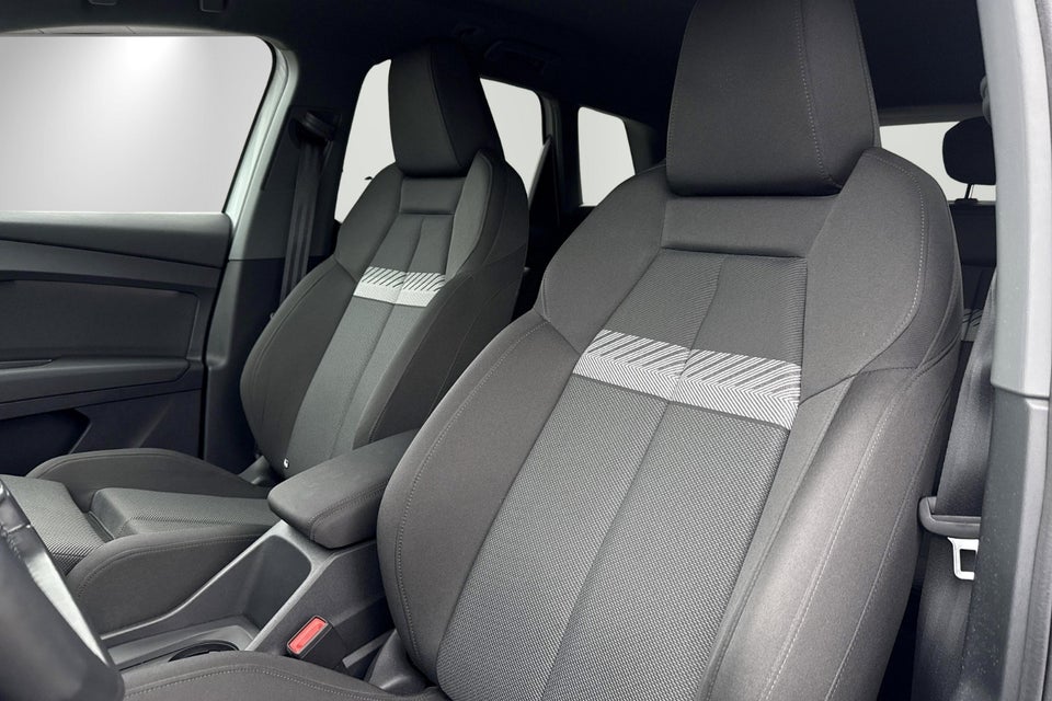 Audi Q4 e-tron 40 Attitude 5d