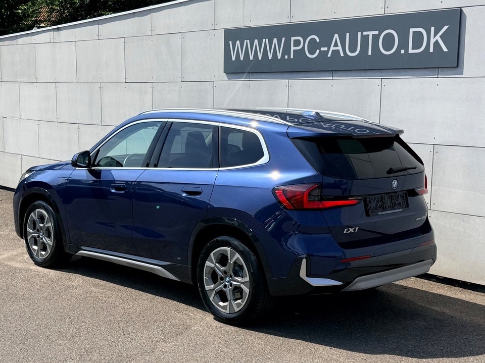 BMW iX1 eDrive20 X-Line 5d