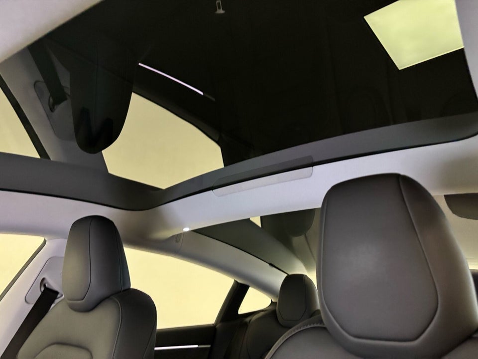 Tesla Model 3 Long Range AWD 4d