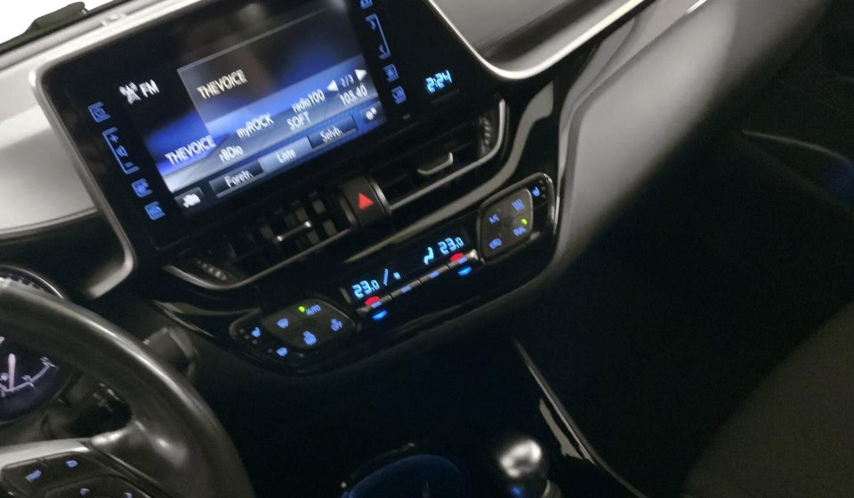 Toyota C-HR 1,8 Hybrid C-LUB Premium CVT 5d