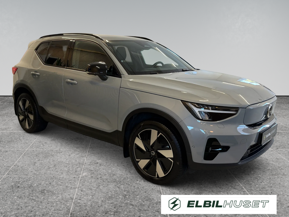 Volvo EX40 Extended Range Plus 5d