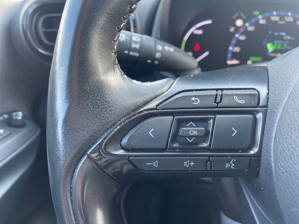 Toyota Yaris Cross 1,5 Hybrid Premier Edition e-CVT 5d