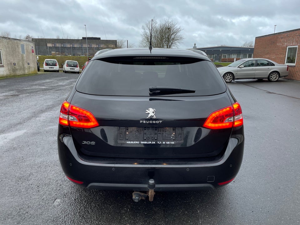 Peugeot 308 1,6 BlueHDi 120 Style SW 5d