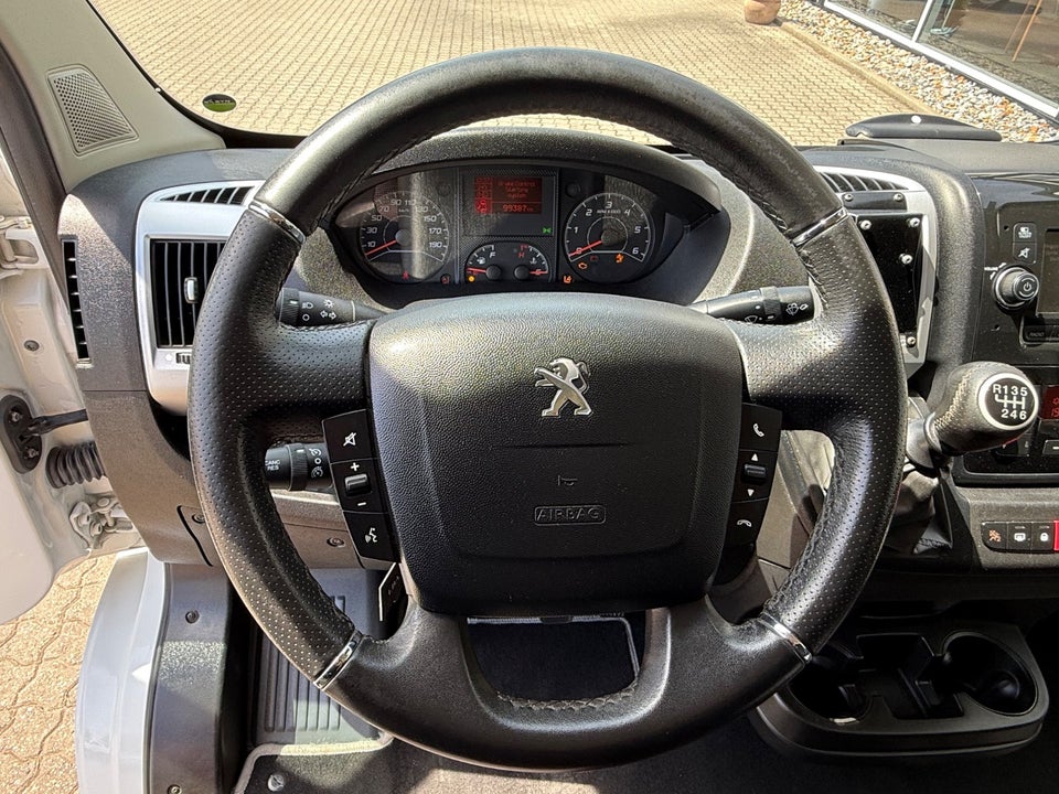 Peugeot Boxer 333 2,2 BlueHDi 165 L3H2 Premium
