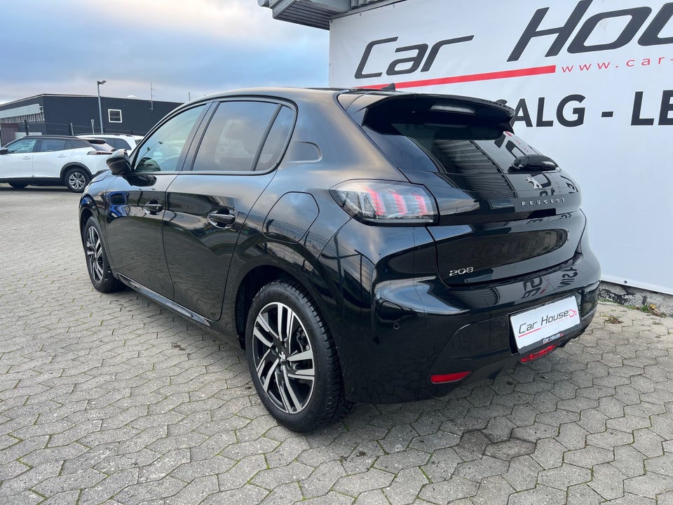 Peugeot 208 1,2 PureTech 100 Allure 5d