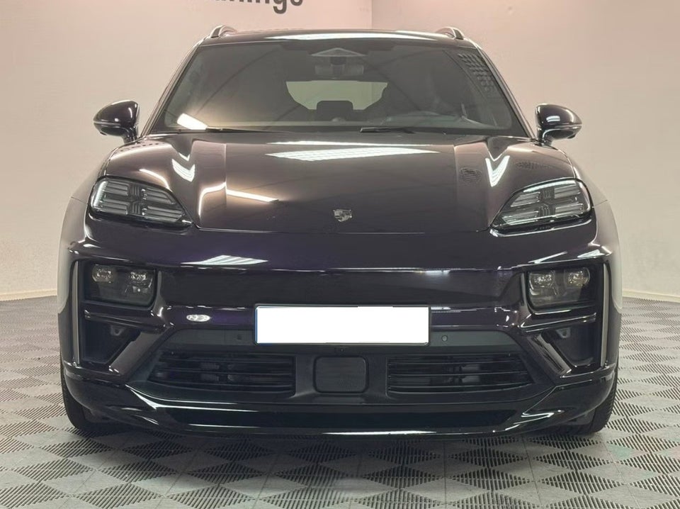 Porsche Macan Turbo 5d