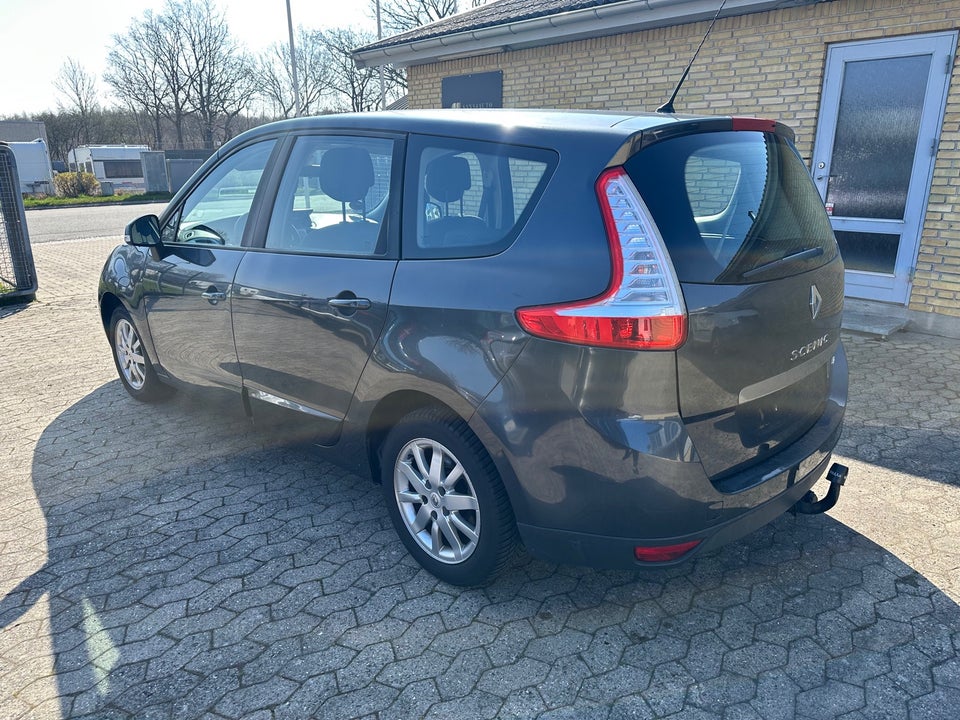 Renault Grand Scenic III 1,6 16V Authentique+ 7prs 5d