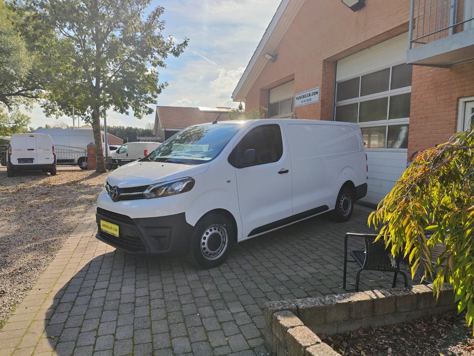 Toyota ProAce 2,0 D 120 Long Comfort 4d