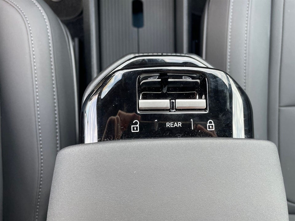 Volvo EX30 Extended Range Plus 5d