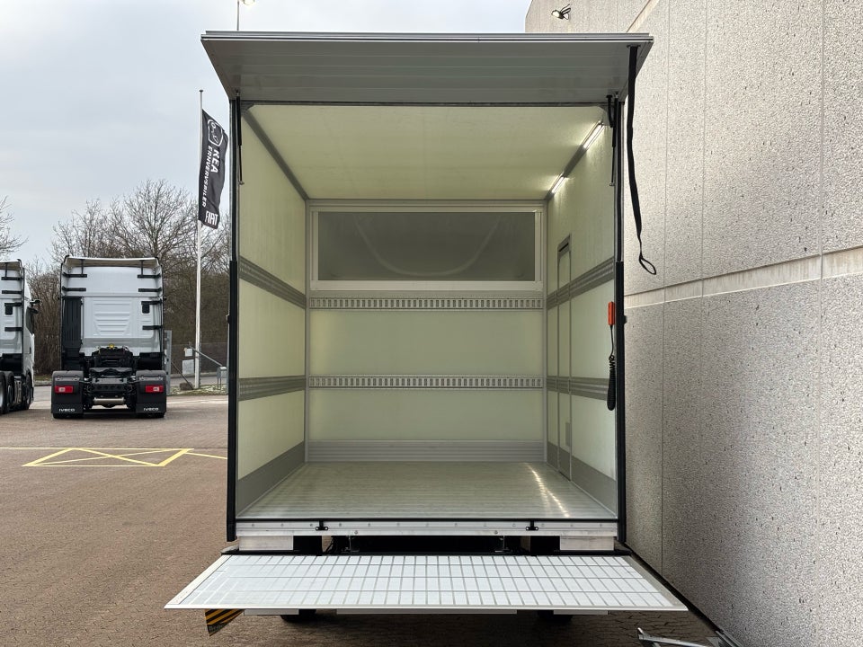 Iveco Daily 3,0 35S18 4100mm Alukasse m/lift AG8