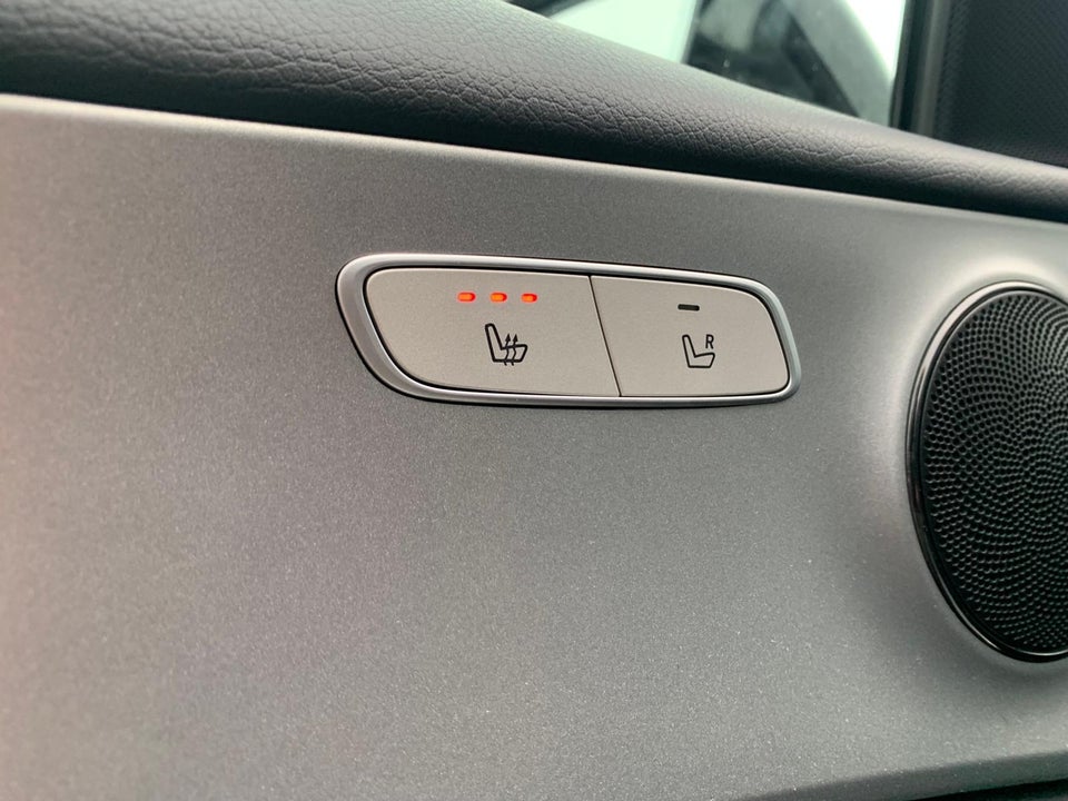 Mercedes E300 de 2,0 Avantgarde stc. aut. 5d