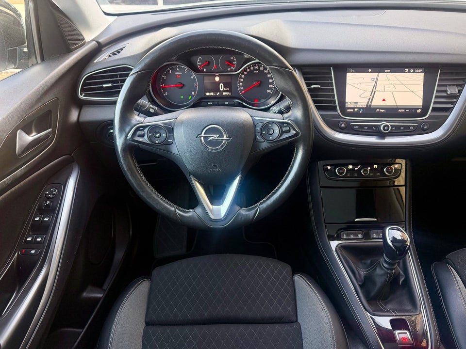 Opel Grandland X 1,2 T 130 Exclusive 5d