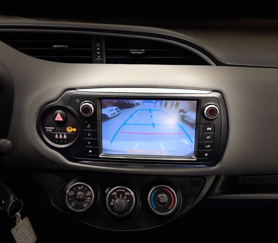 Toyota Yaris 1,0 VVT-i T2 5d