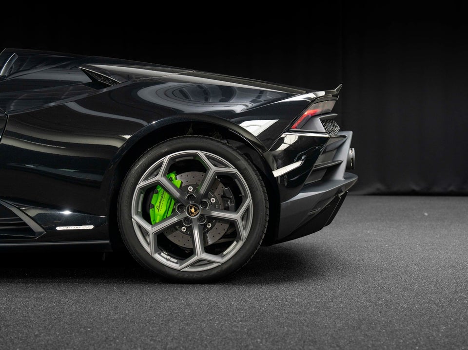 Lamborghini Huracan 5,2 EVO Spyder 2d