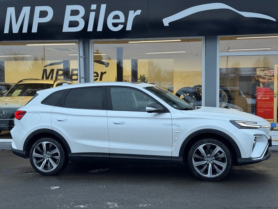 MG Marvel R Luxury 5d