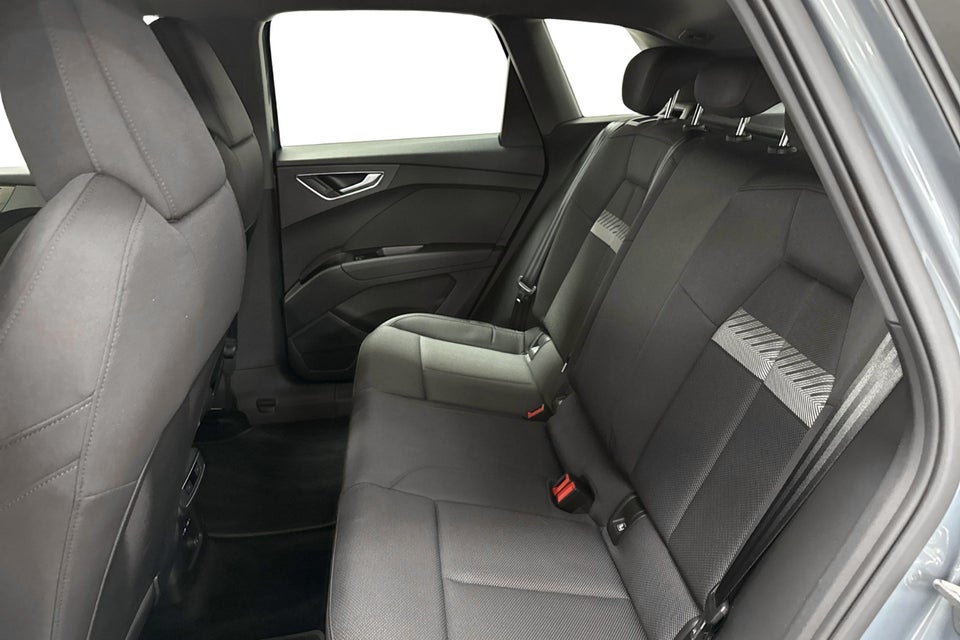 Audi Q4 e-tron 45 Progress 5d