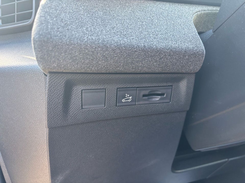 Opel Grandland-e 73 GS 5d