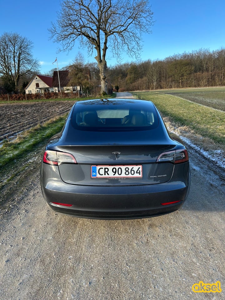 Tesla Model 3 Long Range AWD 4d