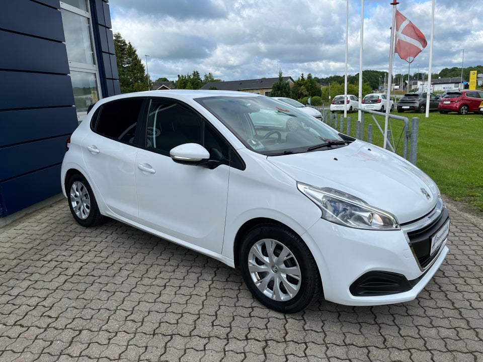 Peugeot 208 1,6 BlueHDi 100 Envy 5d